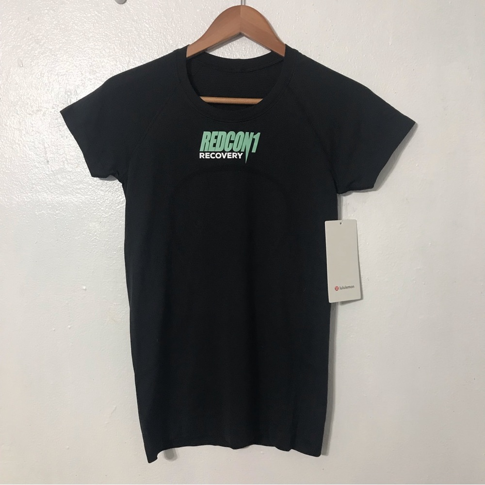 Lululemon top size 6